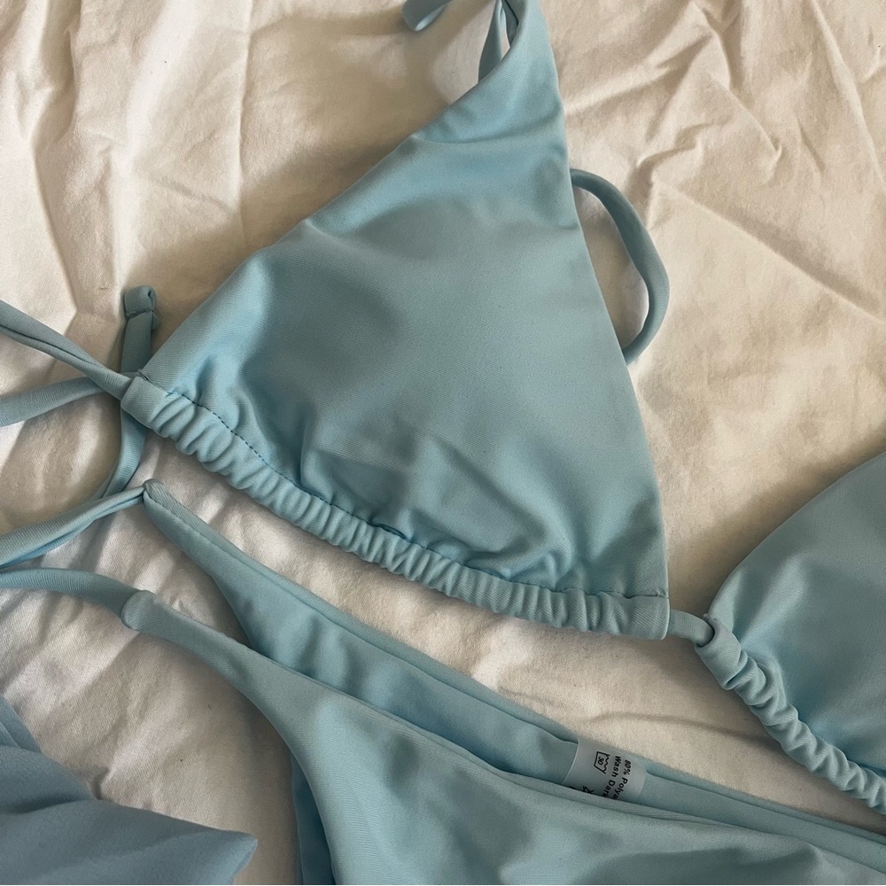 🩵 Light Blue Bikini set 🩵 - Picture 2 of 4